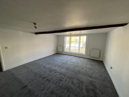 1 bedroom Flat to let in Market Place, Hinckley, LE10