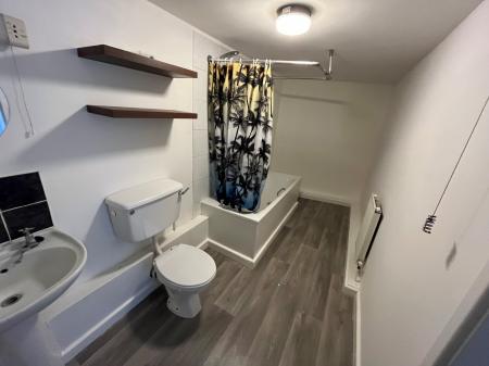 1 bedroom Flat to let in Market Place, Hinckley, LE10