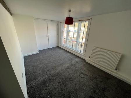 1 bedroom Flat to let in Market Place, Hinckley, LE10