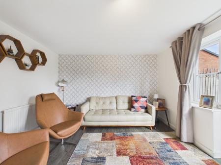 4 bedroom Semi-detached house for sale in Amber Way, Burbage, LE10