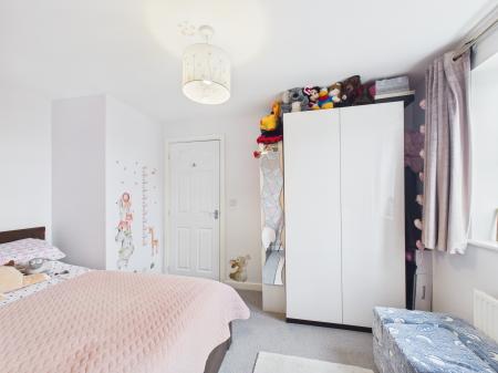 4 bedroom Semi-detached house for sale in Amber Way, Burbage, LE10