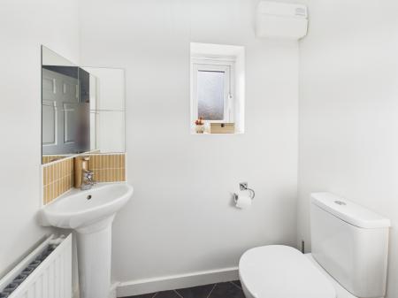 4 bedroom Semi-detached house for sale in Amber Way, Burbage, LE10