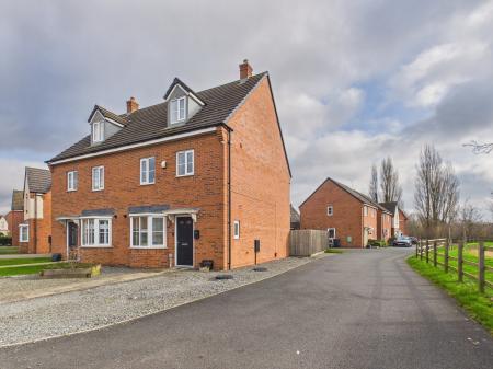 Amber Way, Burbage, LE10