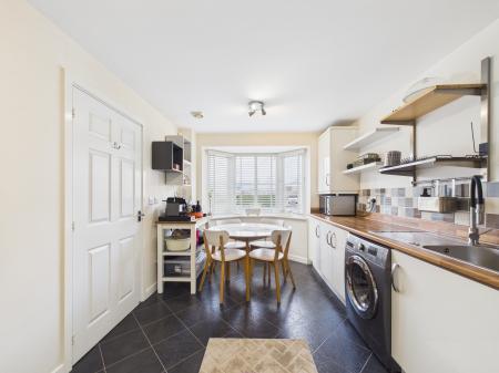 4 bedroom Semi-detached house for sale in Amber Way, Burbage, LE10