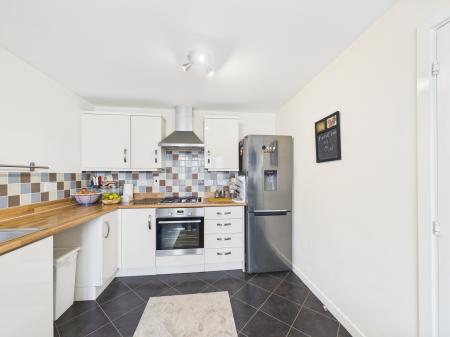 4 bedroom Semi-detached house for sale in Amber Way, Burbage, LE10
