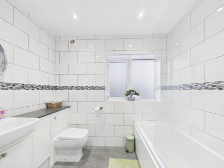 3 bedroom Terraced House for sale in Lucas Road, Burbage, LE10