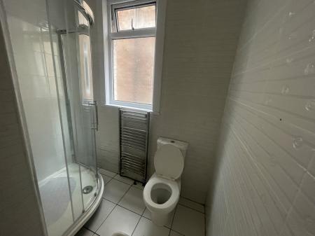 1 bedroom Flat to let in Earls Road, Nuneaton, CV11