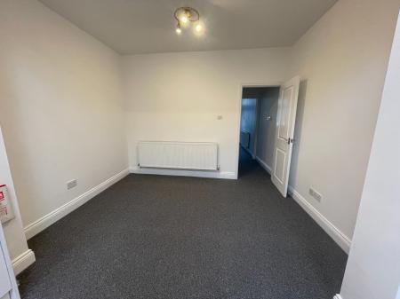 3 bedroom Terraced House to let in Derby Road, Hinckley, LE10