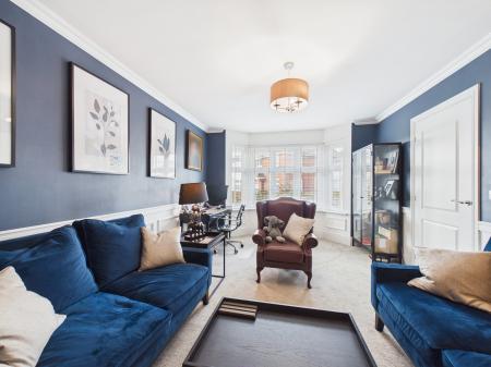 3 bedroom Detached house for sale in Roman Avenue, Nuneaton, CV11