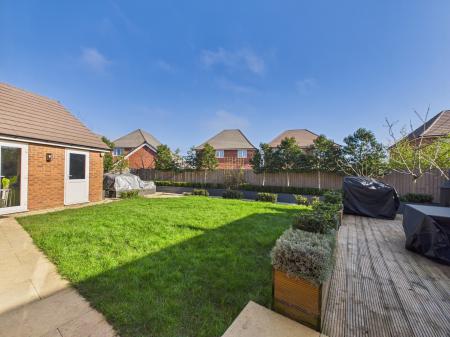 3 bedroom Detached house for sale in Roman Avenue, Nuneaton, CV11