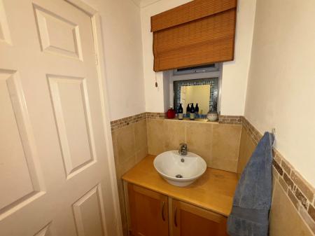 3 bedroom Detached house to let in Hillside Drive, Nuneaton, CV10