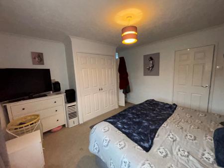 3 bedroom Detached house to let in Hillside Drive, Nuneaton, CV10