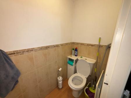 3 bedroom Detached house to let in Hillside Drive, Nuneaton, CV10