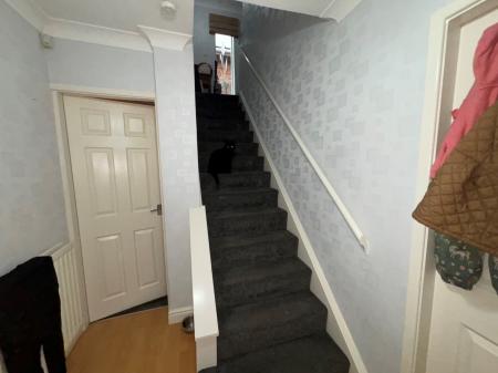 3 bedroom Detached house to let in Hillside Drive, Nuneaton, CV10