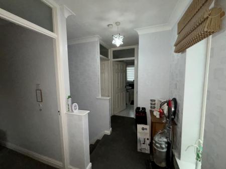 3 bedroom Detached house to let in Hillside Drive, Nuneaton, CV10