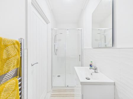 4 bedroom Detached house for sale in Field Way, Earl Shilton, LE9