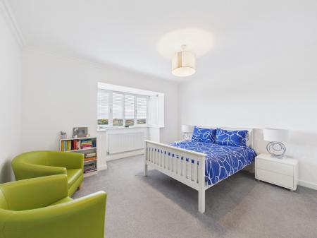 4 bedroom Detached house for sale in Field Way, Earl Shilton, LE9