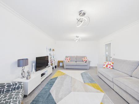 4 bedroom Detached house for sale in Field Way, Earl Shilton, LE9