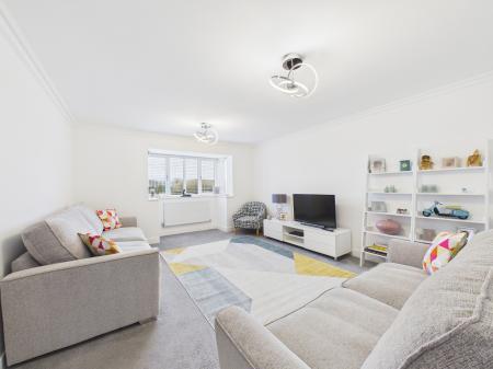 4 bedroom Detached house for sale in Field Way, Earl Shilton, LE9