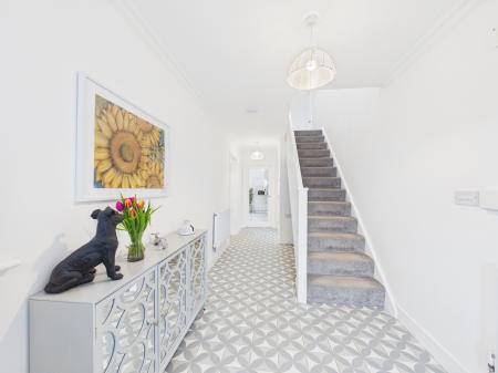 4 bedroom Detached house for sale in Field Way, Earl Shilton, LE9