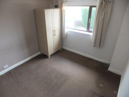 3 bedroom Semi-detached house to let in Briardene Avenue, Bedworth, CV12