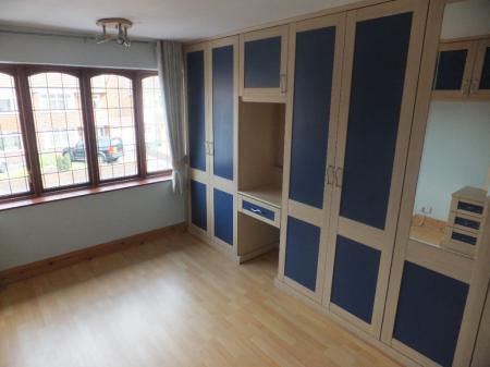 3 bedroom Semi-detached house to let in Briardene Avenue, Bedworth, CV12