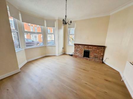 1 bedroom Flat to let in Stanley Road, Nuneaton, CV11