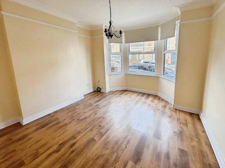 1 bedroom Flat to let in Stanley Road, Nuneaton, CV11