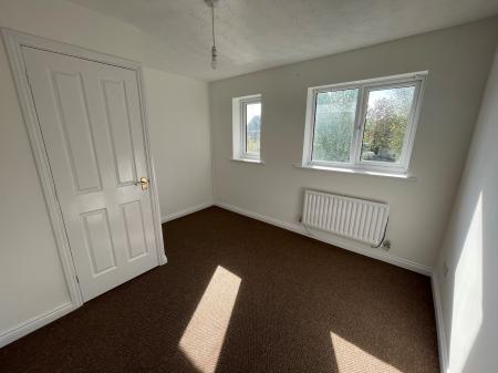 2 bedroom Terraced House to let in Berkeley Close, Nuneaton, CV11