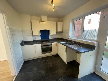 2 bedroom Terraced House to let in Berkeley Close, Nuneaton, CV11