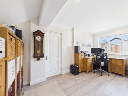 3 bedroom Detached bungalow for sale in Leicester Road, Sharnford, LE10