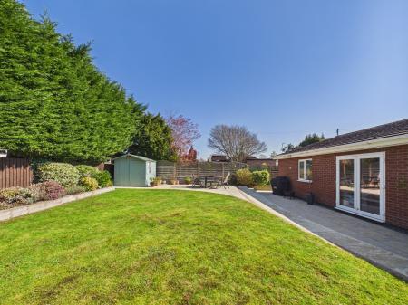 3 bedroom Detached bungalow for sale in Leicester Road, Sharnford, LE10