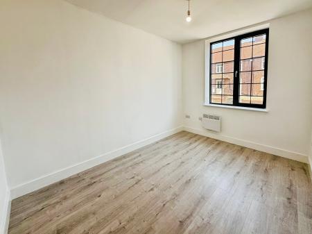 2 bedroom Flat to let in Essentia House, Upper Bond Street, Hinckley