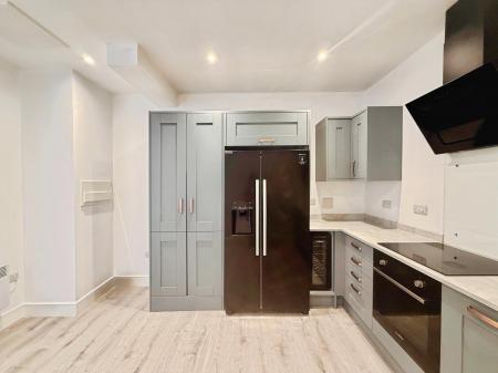 2 bedroom Flat to let in Essentia House, Upper Bond Street, Hinckley