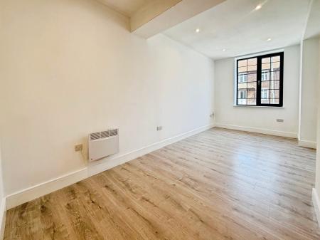 2 bedroom Flat to let in Essentia House, Upper Bond Street, Hinckley