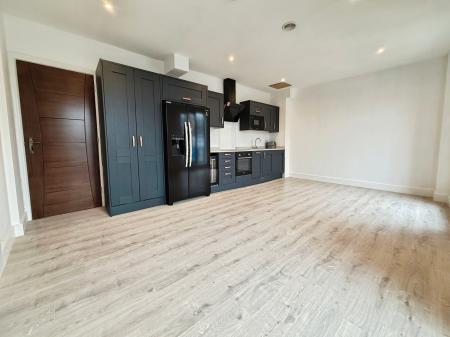 2 bedroom Flat to let in 2 Bed Apartments, Upper Bond Street, Hinckley, LE10