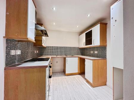 2 bedroom Flat to let in Trinity Lane, Hinckley, LE10