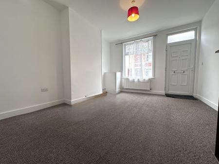 2 bedroom Terraced House to let in Duke Street, Nuneaton, CV11