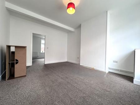 2 bedroom Terraced House to let in Duke Street, Nuneaton, CV11