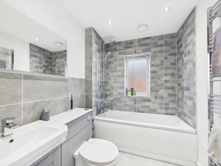 2 bedroom End of terrace house for sale in Willowbank Close, Hinckley, LE10