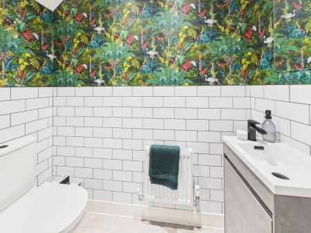 2 bedroom End of terrace house for sale in Willowbank Close, Hinckley, LE10