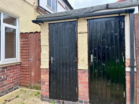 3 bedroom Semi-detached house to let in Sunnydale Road, Hinckley, LE10