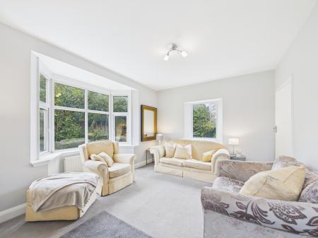 4 bedroom Detached house for sale in Shakespeare Drive, Hinckley, LE10