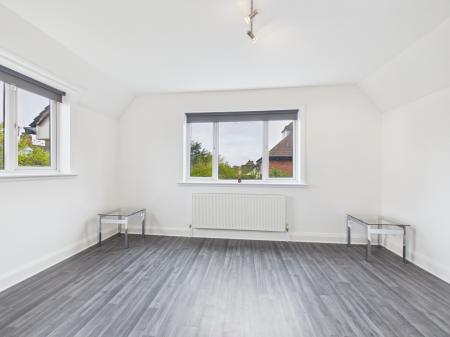 4 bedroom Detached house for sale in Shakespeare Drive, Hinckley, LE10