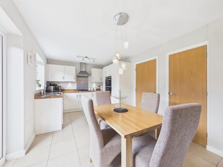 4 bedroom Detached house for sale in Lime Avenue, Sapcote, LE9