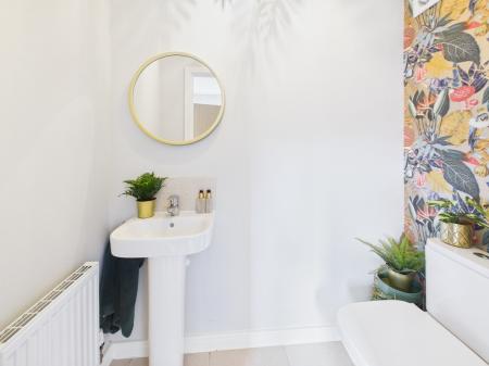 4 bedroom Detached house for sale in Lime Avenue, Sapcote, LE9