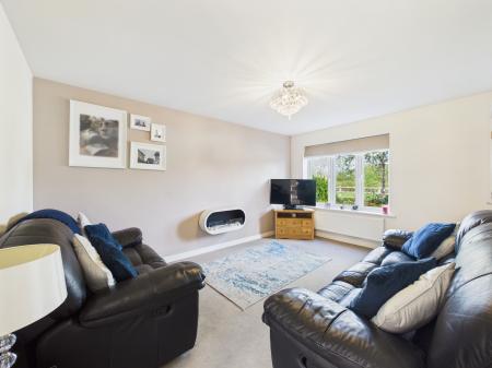 4 bedroom Detached house for sale in Lime Avenue, Sapcote, LE9