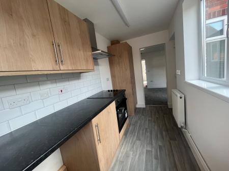 2 bedroom Terraced House to let in Duke Street, Nuneaton, CV11