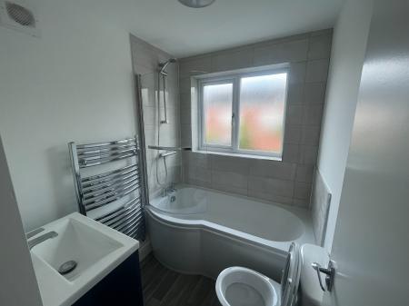 2 bedroom Terraced House to let in Duke Street, Nuneaton, CV11