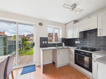 2 bedroom Semi-detached house for sale in Lomond Way, Nuneaton, CV10